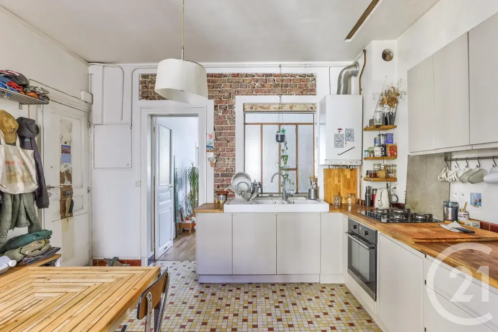 Cuisine - Appartement 2 Pièces avec Jardin à Aubervilliers