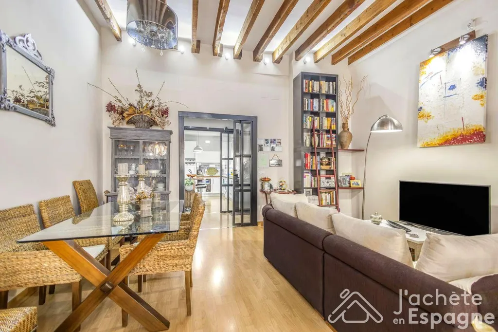 Söögituba - Charming Flat with High Ceilings in Alicante Centre