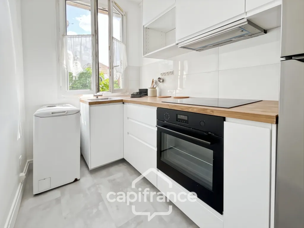 Cuisine - Appartement Meublé 2 Pièces, Avenue Victor Hugo, Saint-Maur-des-Fossés