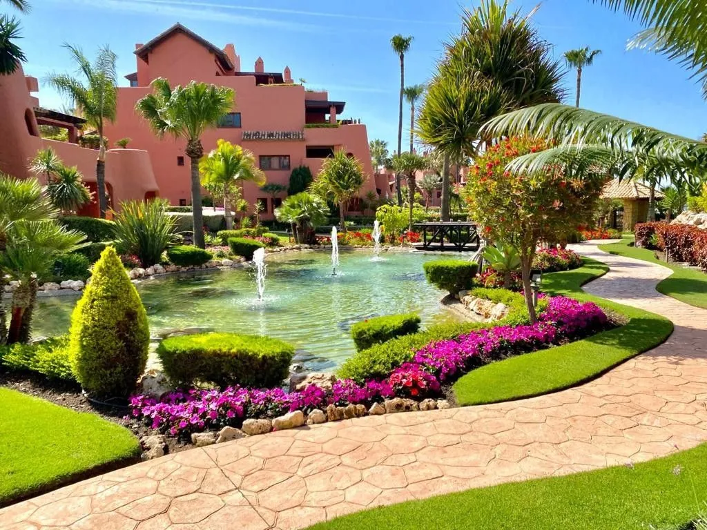 Aed - Ground Floor Beachfront Flat in Estepona