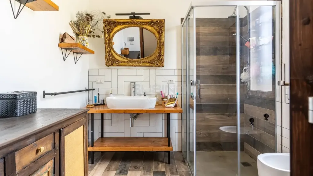 Bathrooms - Villa with Belvedere View in Siracusa