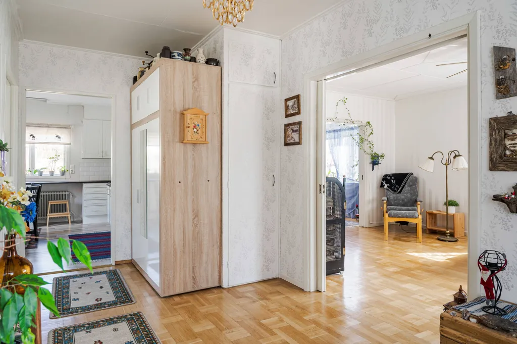 Esik - Spacious Cottage with Garden in Ånge