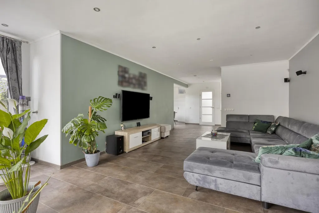 Séjour - Family Home with Garden in Maassluis