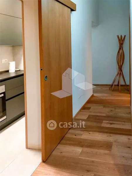 Entrée - Rustic Flat with Central Heating in Reggio Emilia Centre
