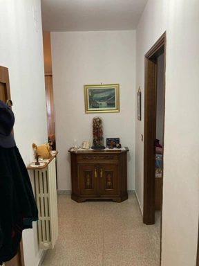 Esik - Bright Apartment with Triple Aspect in Ceglie Messapica