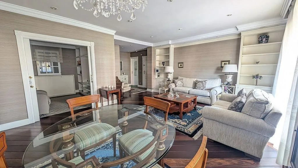 Elutuba - 1-Bed Flat with Terrace in El Pinar