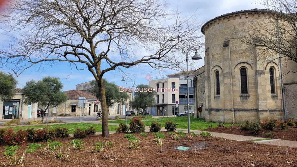 Jardin - Appartement avec Balcon et Parking au Bouscat