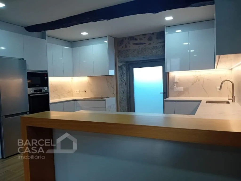 Cuisine - Luxury House with Stone Architecture in Barcelos