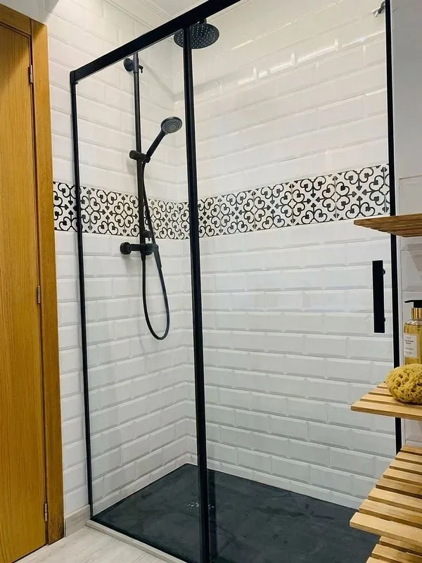 Vannitoad - Furnished Studio with Garage in Patraix