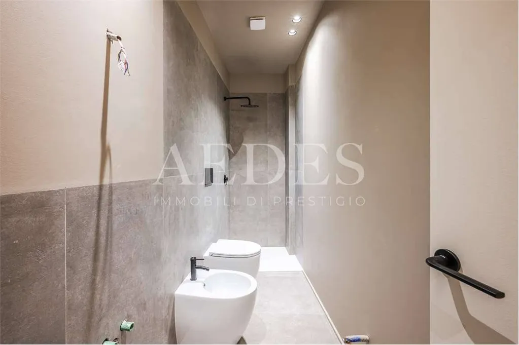 Salles de bain - Retrofitted Flat in Historic Centre, Modena