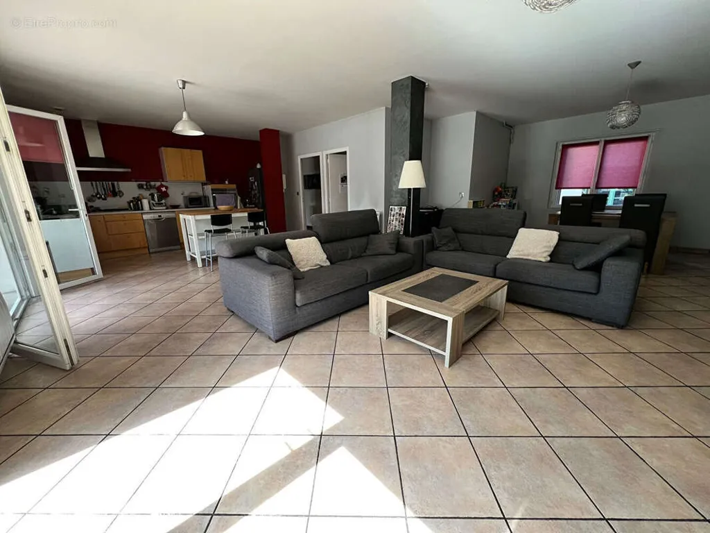 Elutuba - Charming House with Park View in Parilly