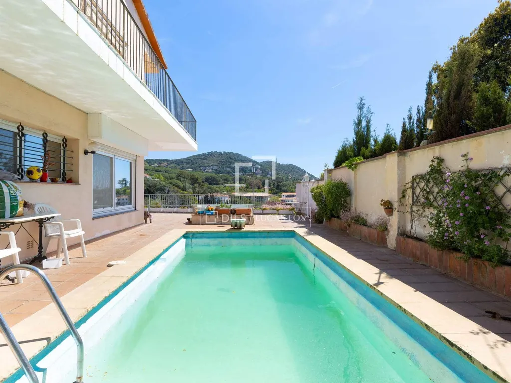 Bassein - Luxury Villa with Sea View in Cabrils