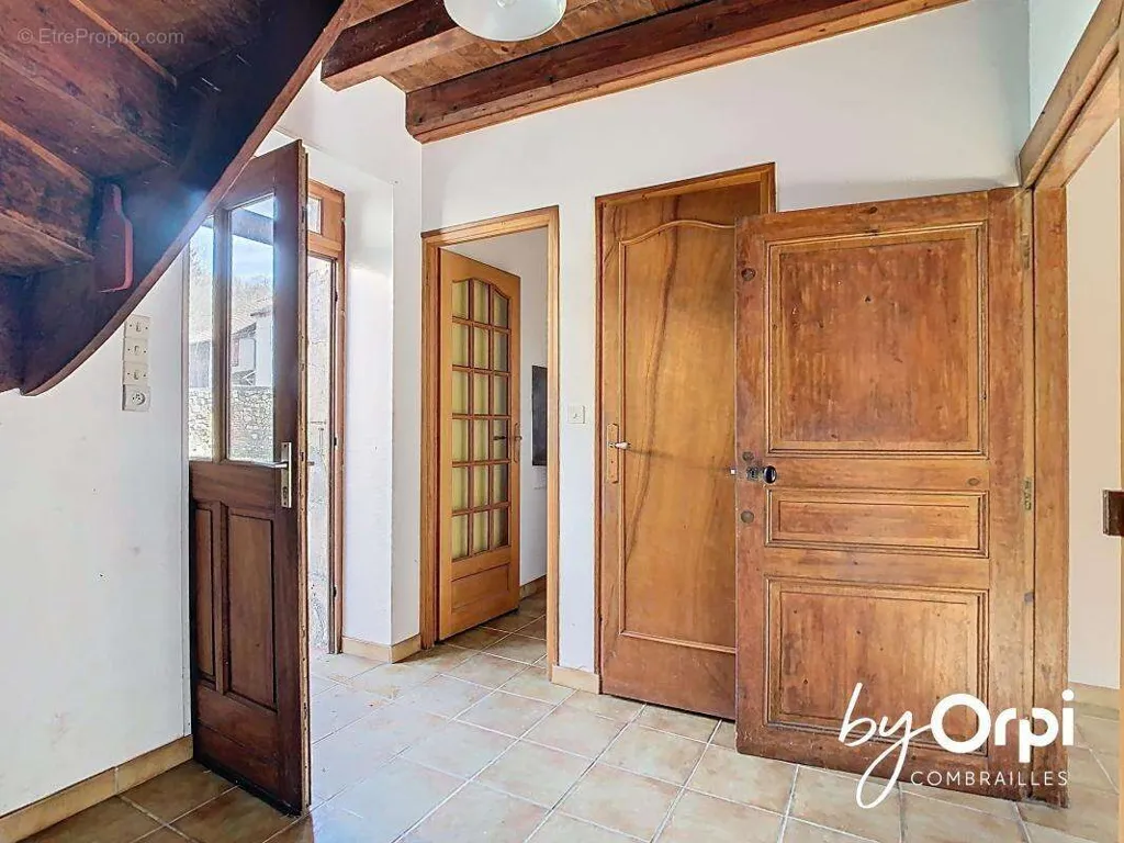 Entrée - Maison avec Jardin dans un Hameau à 10 mn des Commodités