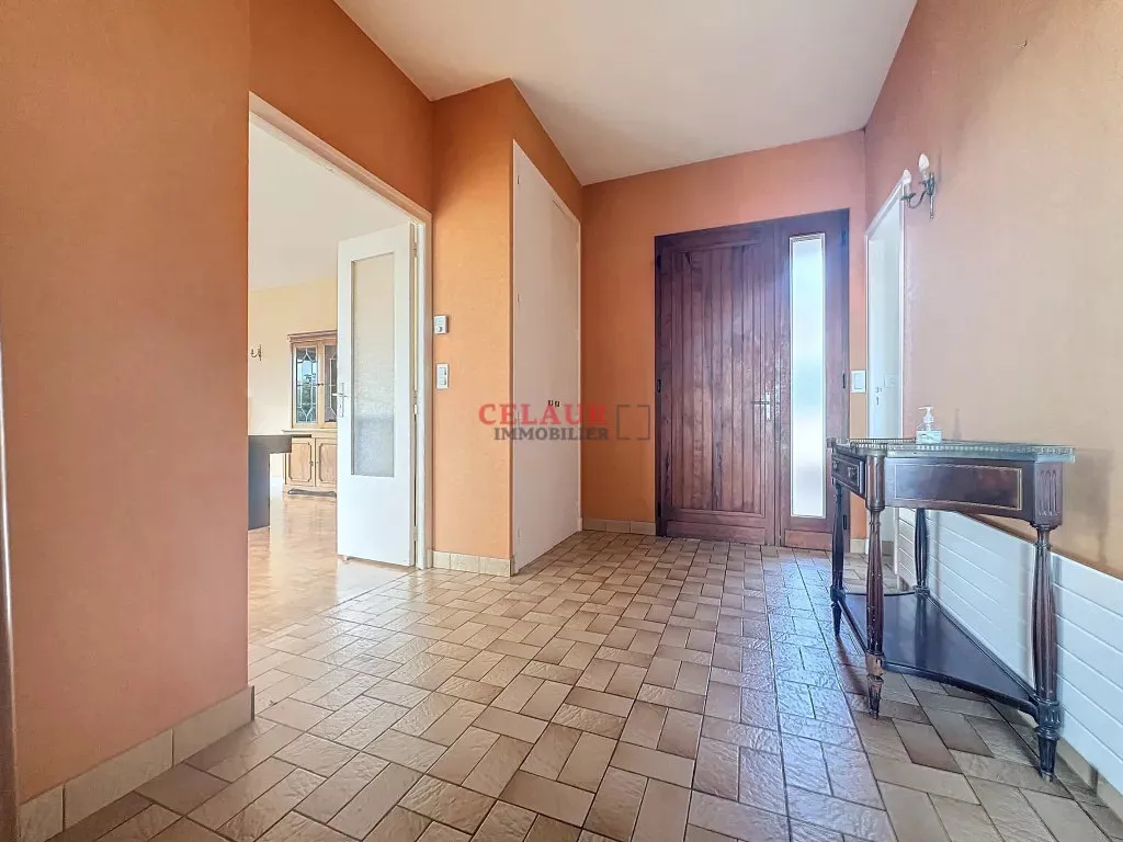 Entrée - Maison Contemporaine avec Vue Imprenable à Tulle