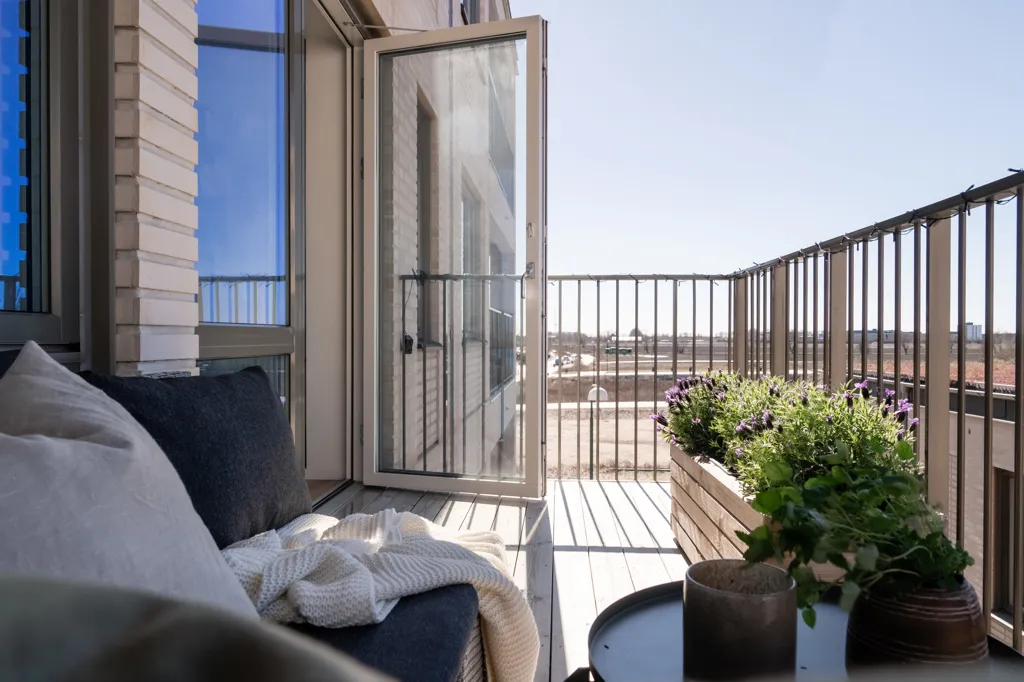 Balcone - Modern Two-Bedroom Flat with Balcony in Skåne