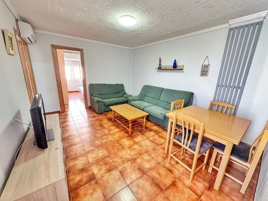 Elutuba - Apartment with Garden Access in Elda