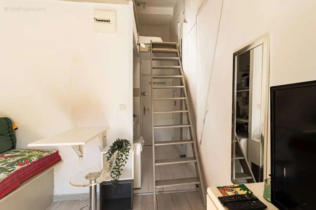 Chambres - Studio avec Mezzanine près du Port de Nice
