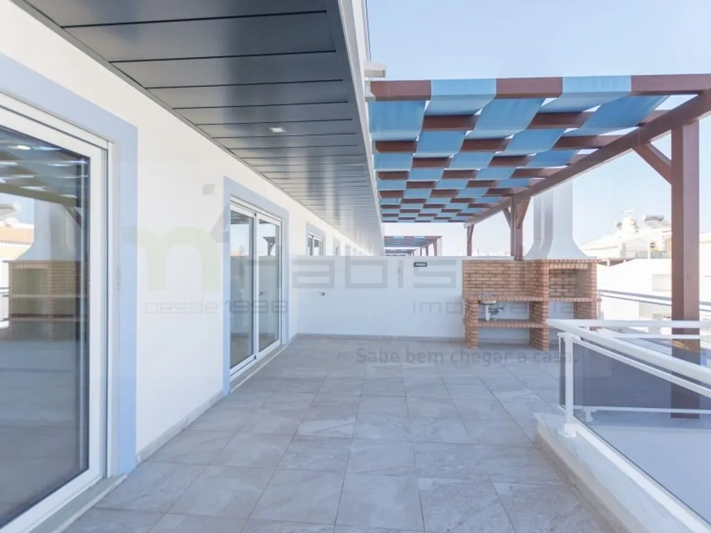 Terrass - Luxury Duplex Apartment with Sea View in Praia Lota