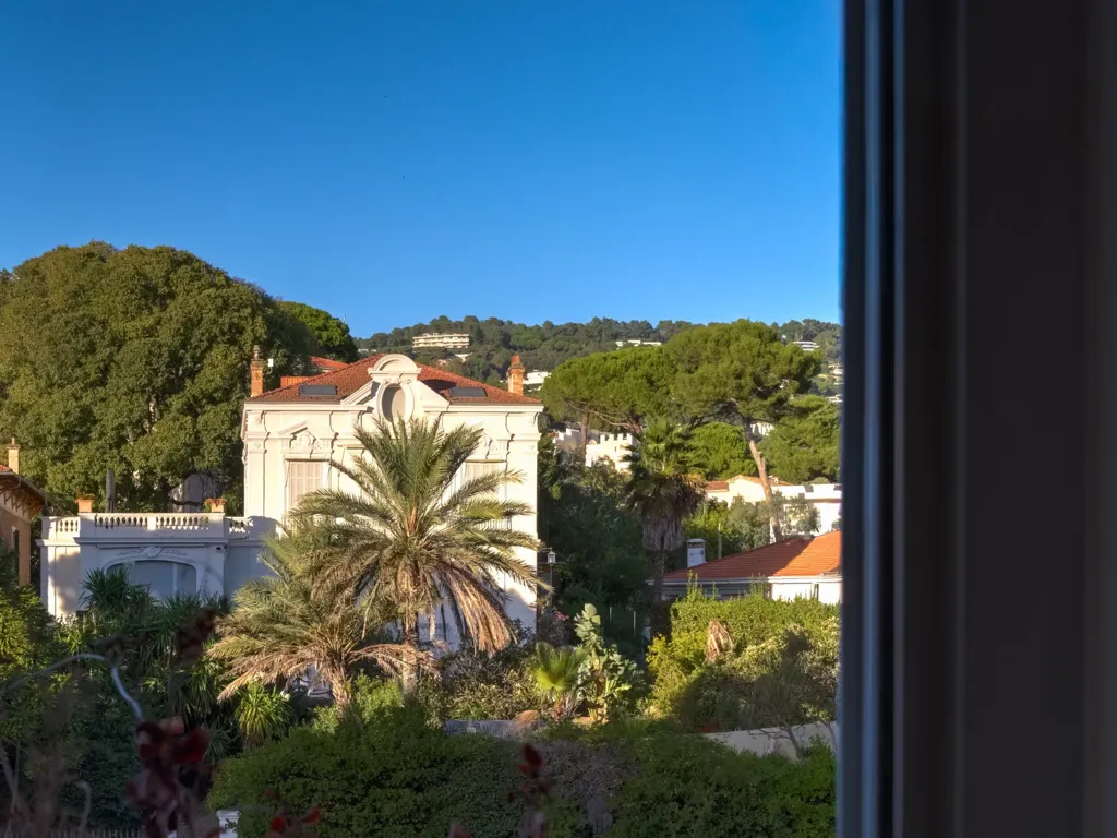 Pièces - Loft Rénové avec Vue sur l'Eau à Cannes Montfleury