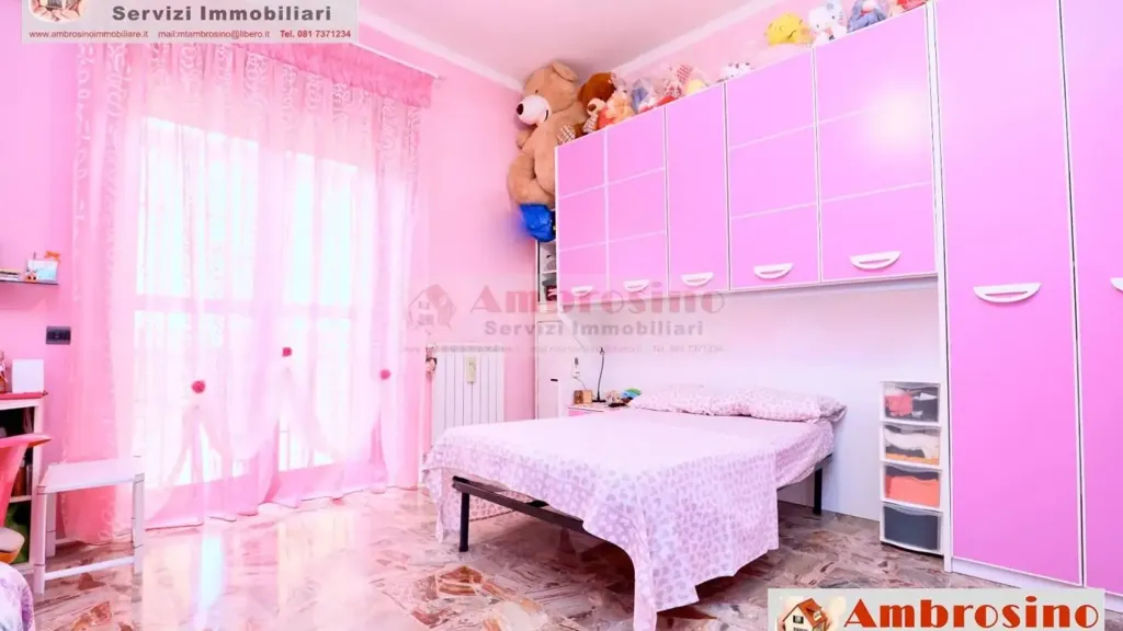 Magamistoad - Trilocale with Large Terrace in Naples
