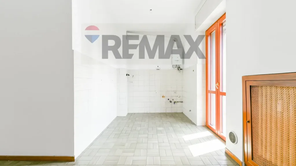 Esik - Bright Three-Bedroom with Park Views in Vedano al Lambro