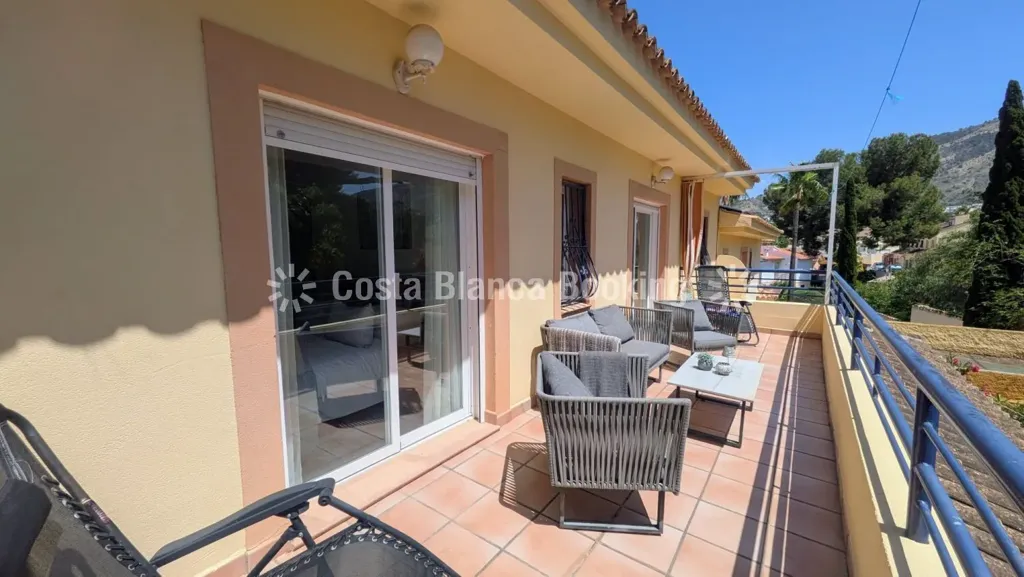 Terrass - Pared Villa with Pool near Albir Beach