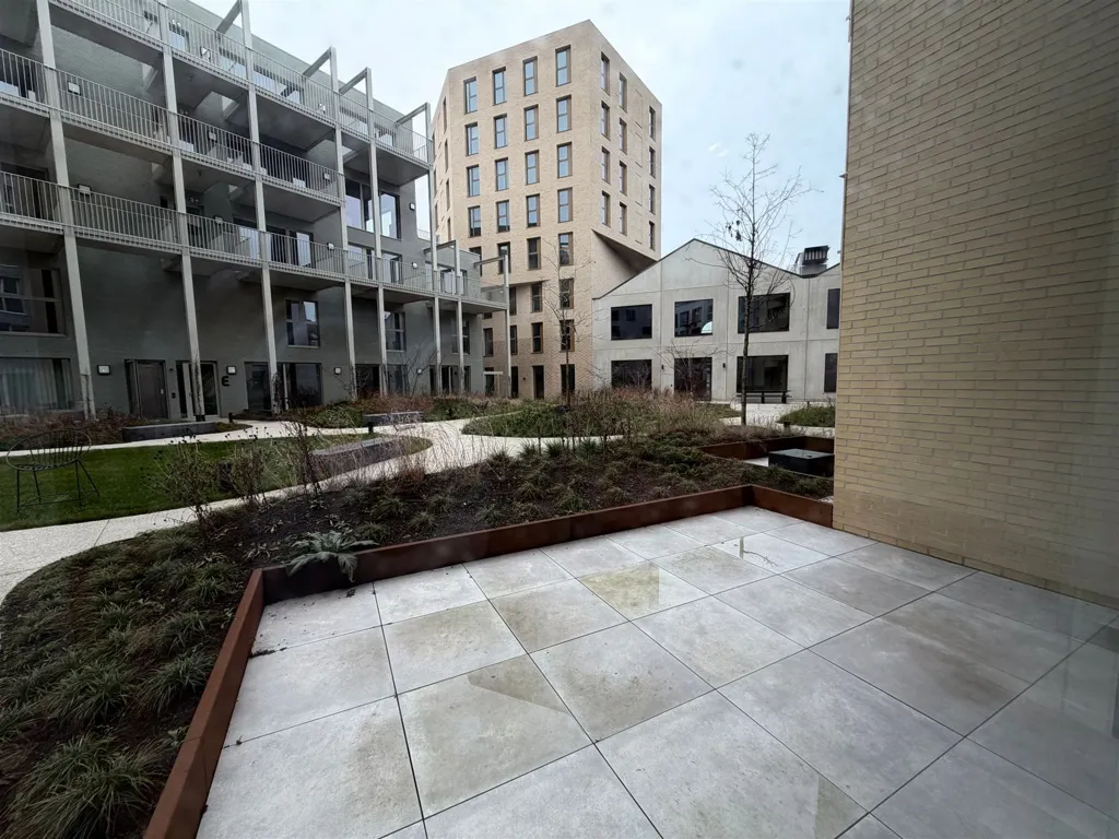Jardin - Appartement Central avec Terrasse à Anvers