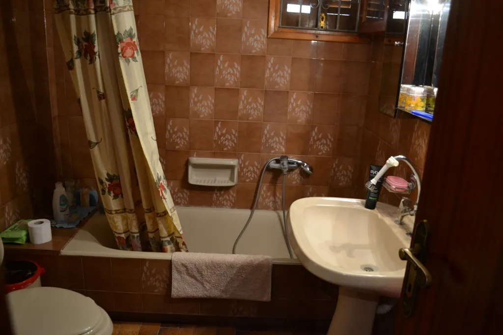 Salles de bain - Detached House with City View in Chalkidiki