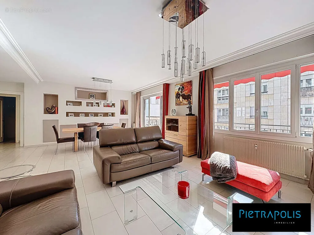 Elutuba - Apartment with Balcony in Lyon 6th