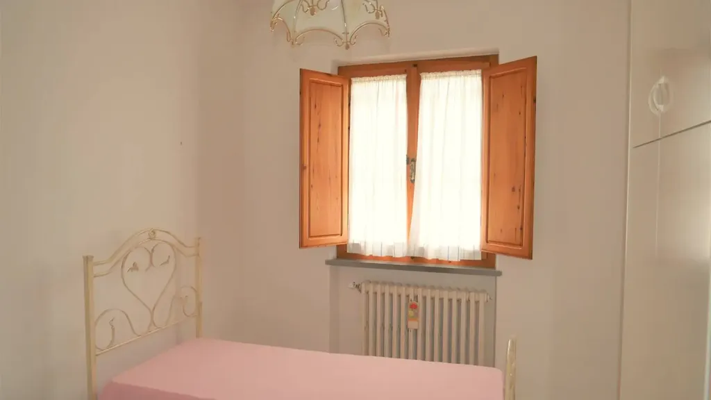 Chambres - Bifamiliar Villa with Garden in Rosignano Solvay