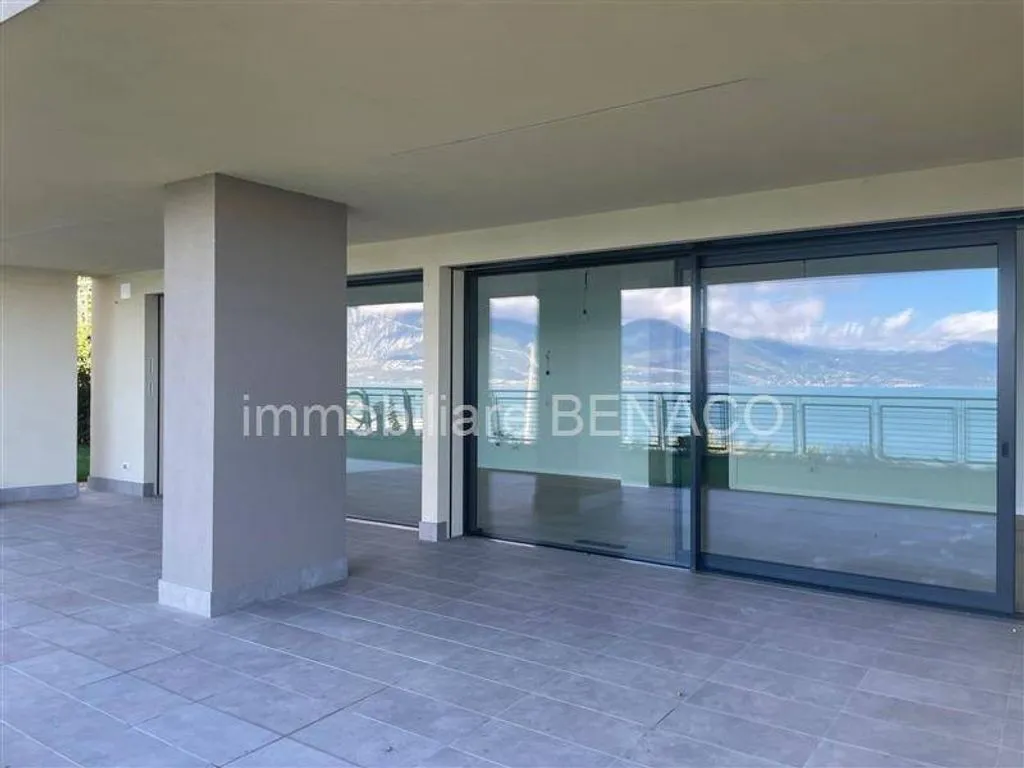 Terrasse - Luxury Apartment with Pool in Torri del Benaco
