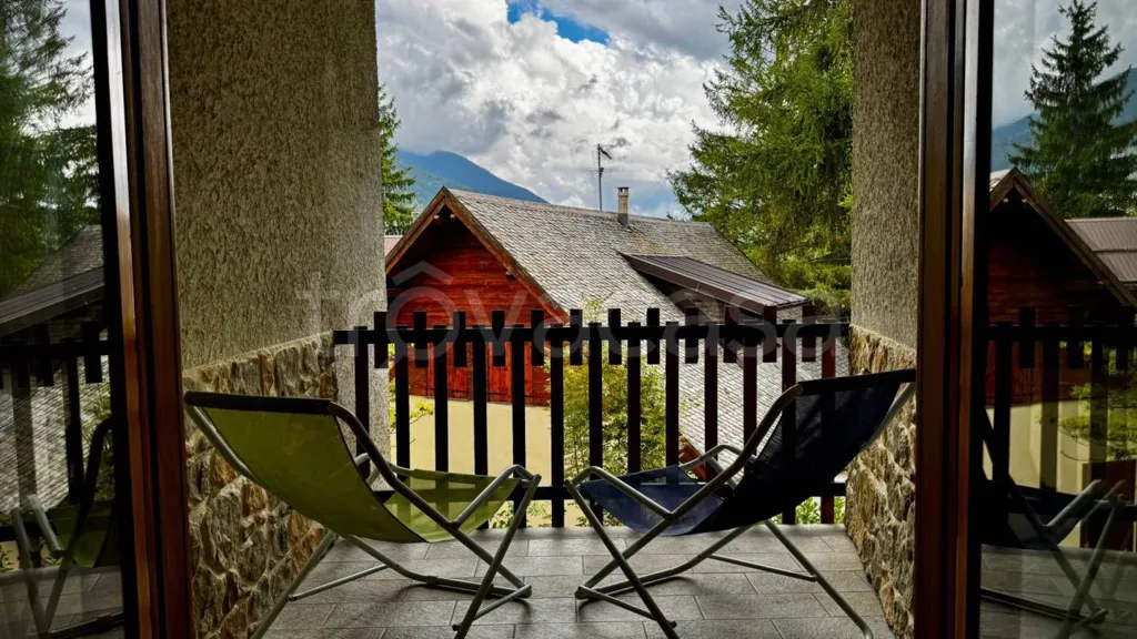 Balcon - Rustic-Style Apartment with Balcony in Bardonecchia