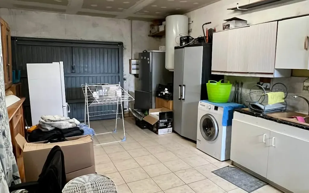 Buanderie - Maison Plain Pied avec Jardin et Garage à Sauvian