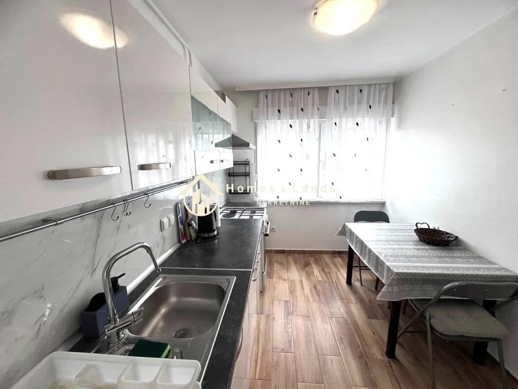 Cuisine - Modern 3-Bedroom Flat with Lift in Dubrava