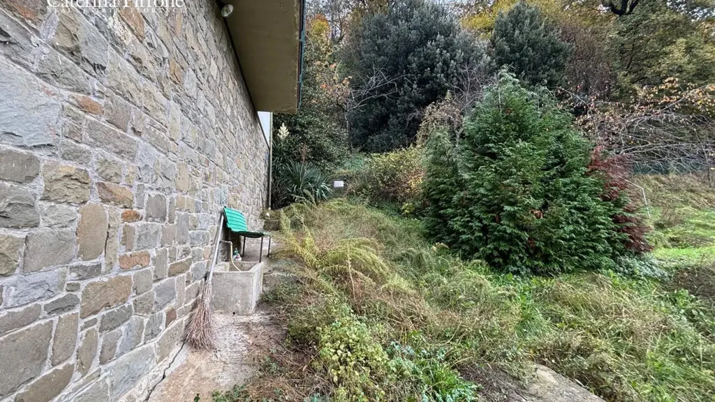 Aed - Terraced House with Garden in Reggello