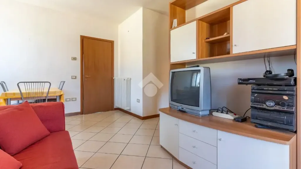 Séjour - Trilocale with Balcony in Ferrara