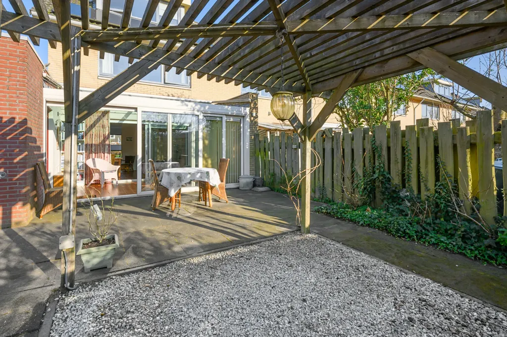 Giardino - Corner House with Garden in Houten