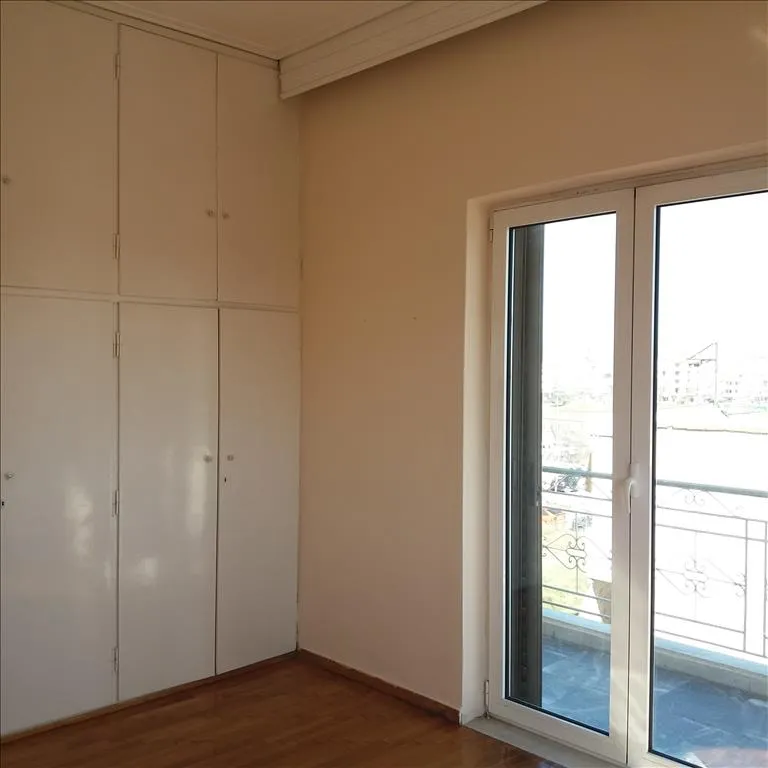 Chambres - City View Flat with Parking in Central Greece