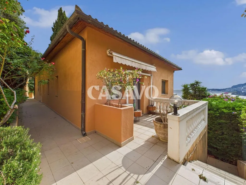Terrass - Duplex Apartment with Sea View in Roquebrune-Cap-Martin