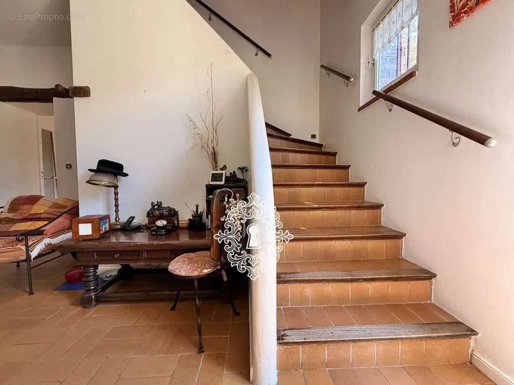 Stanze - Briarde Property with Garden in Yonne