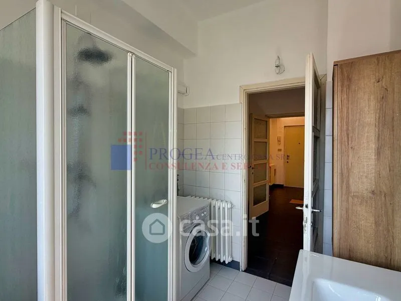 Salles de bain - Trilocale with Balcony in Bergamo