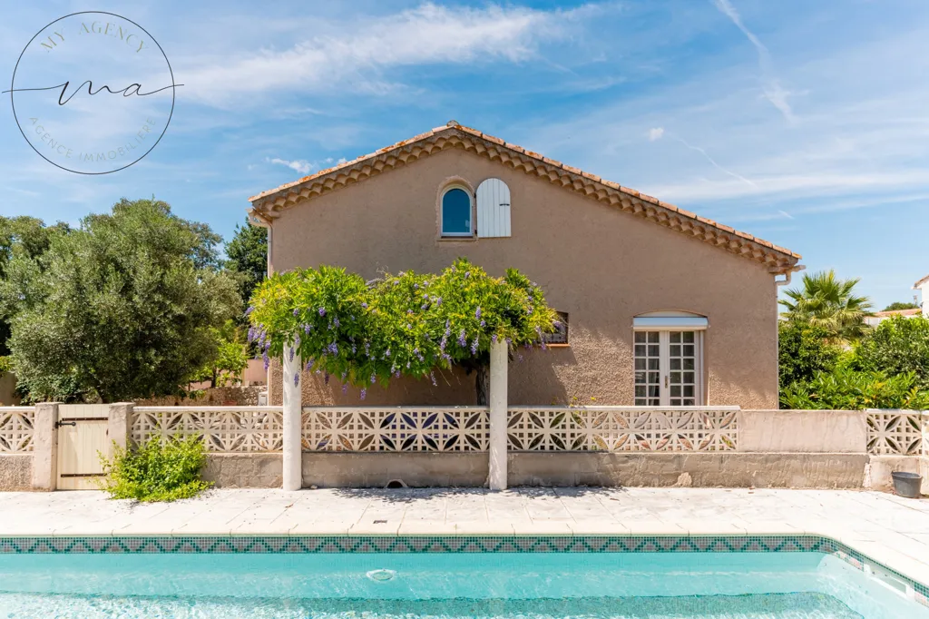 Esterno - Provençal Style House with Pool in Lignan-sur-Orb
