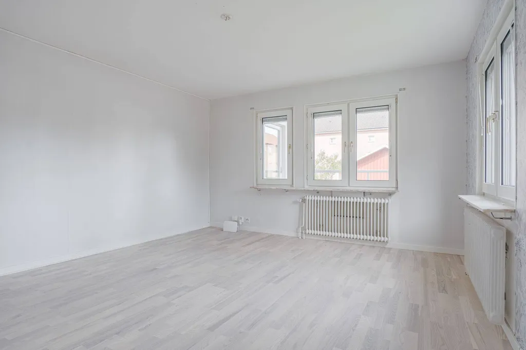 Pièces - Bright 2-Bedroom Flat with Balcony in Tidaholm