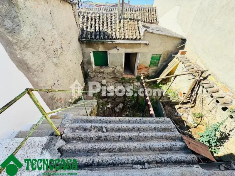 Pièces - Adosado to Renovate in Urda