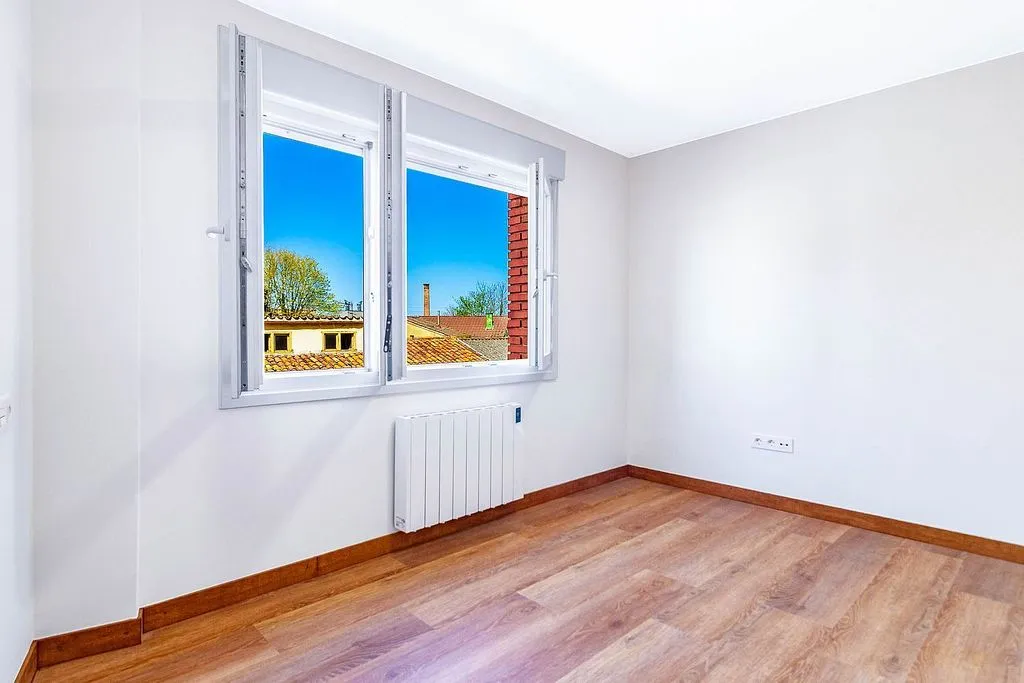 Toad - Modernised Flat with Balcony in Colloto