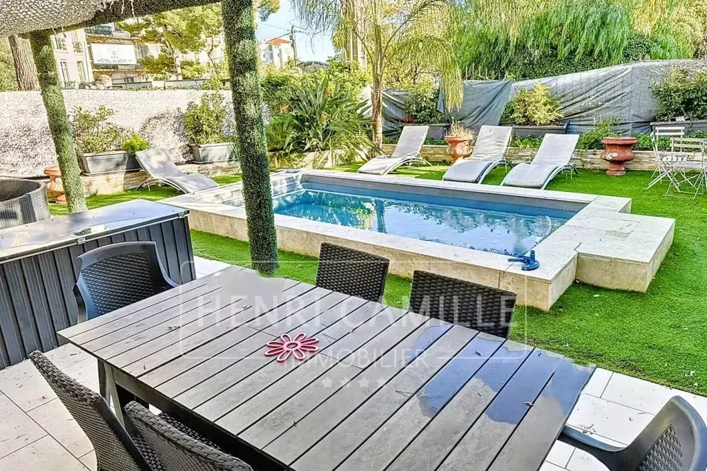 Bassein - Renovated Villa with Pool in Cannes