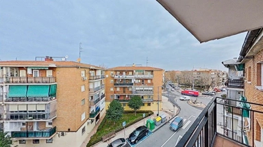 Balcon - 3-Bedroom Apartment with Terrace in San Nicasio