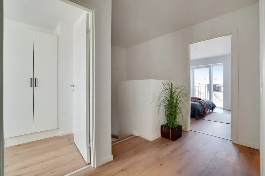 Esik - Architect-Designed Townhouse in Tune