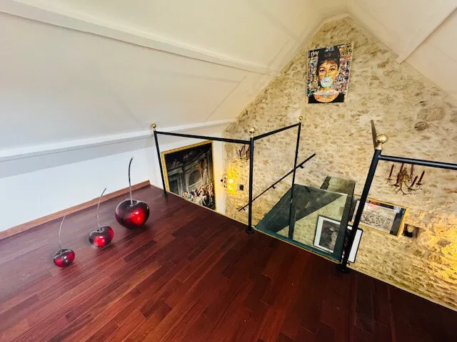 Rooms - Rustic Stone Barn in Quiet Village