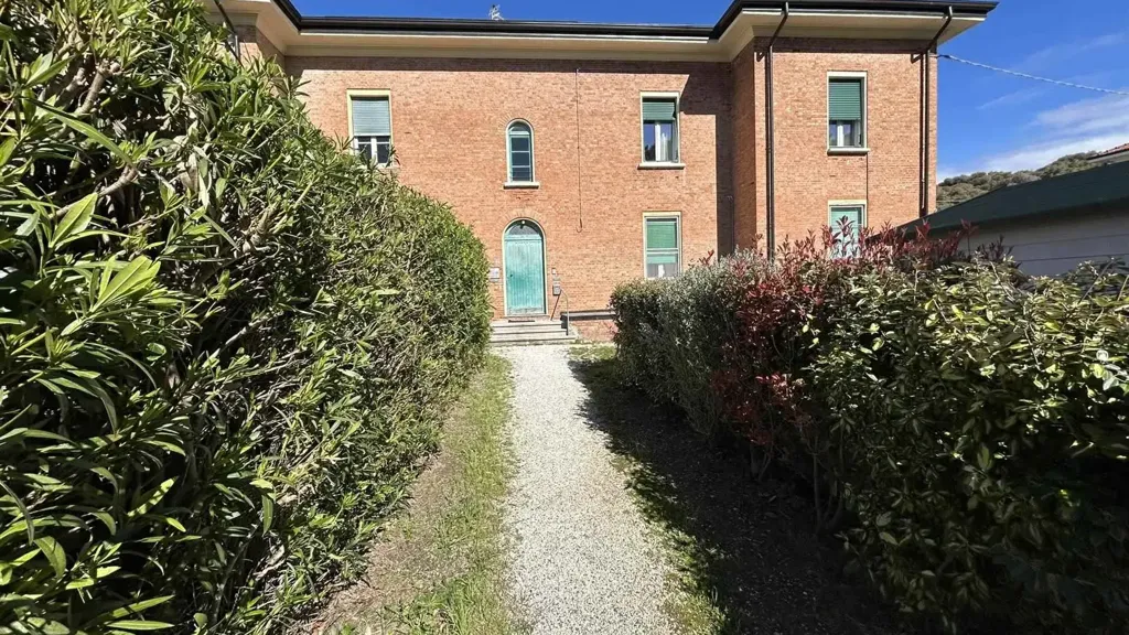 Extérieur - Mansarded Apartment with Sea View in Rosignano Solvay